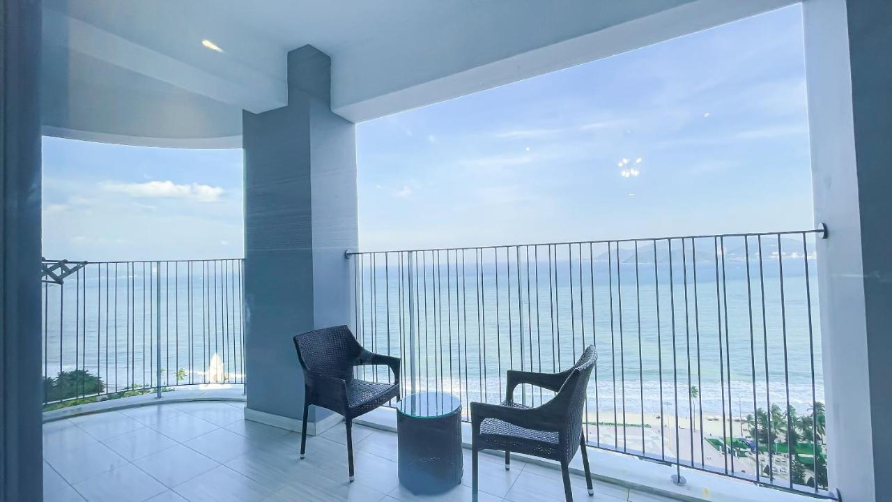 Can Ho Panorama Nhin Toan Canh Bien Nha Trang Exterior photo