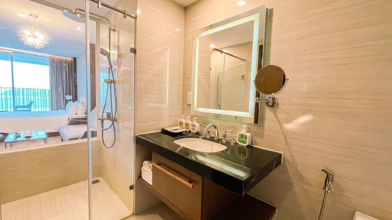 Can Ho Panorama Nhin Toan Canh Bien Nha Trang Exterior photo