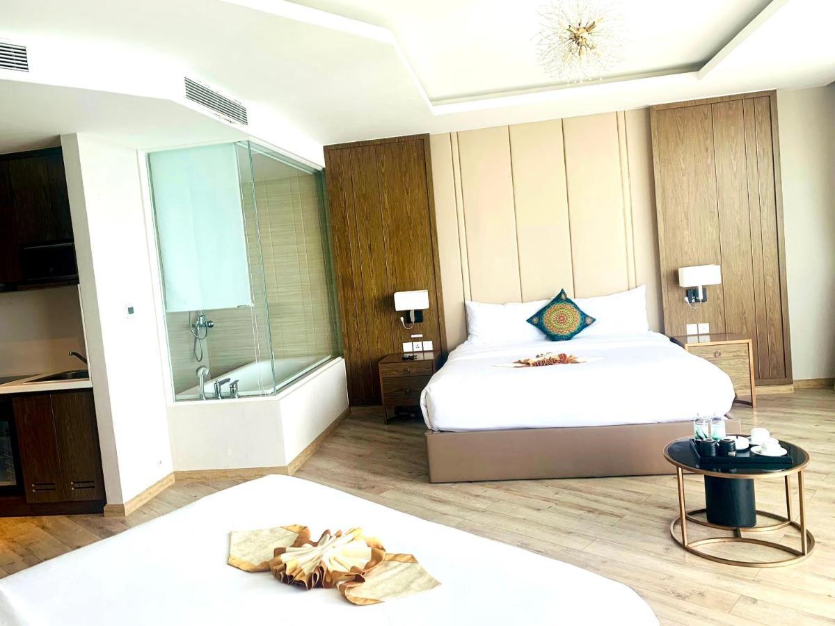 Can Ho Panorama Nhin Toan Canh Bien Nha Trang Exterior photo