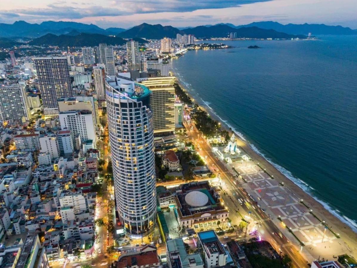 Can Ho Panorama Nhin Toan Canh Bien Nha Trang Exterior photo